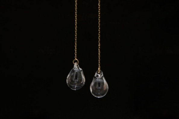 パーツが選べる　アロマピアス　クリア　チェーンタイプ