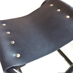Nume地板革展示緊湊型椅子C-02皮革椅子黑色 第1張的照片