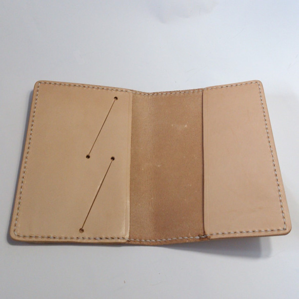 手縫い【染色可】パスポートケース PPC-02 Passport Case ヌメ革生成り 3枚目の画像