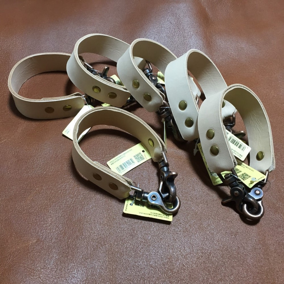 【90g ヌメ革生成り】SHOULDER STRAP バッグを肩掛けに 振り分け荷物 牛革 持ち手 ベルト SS-03 2枚目の画像