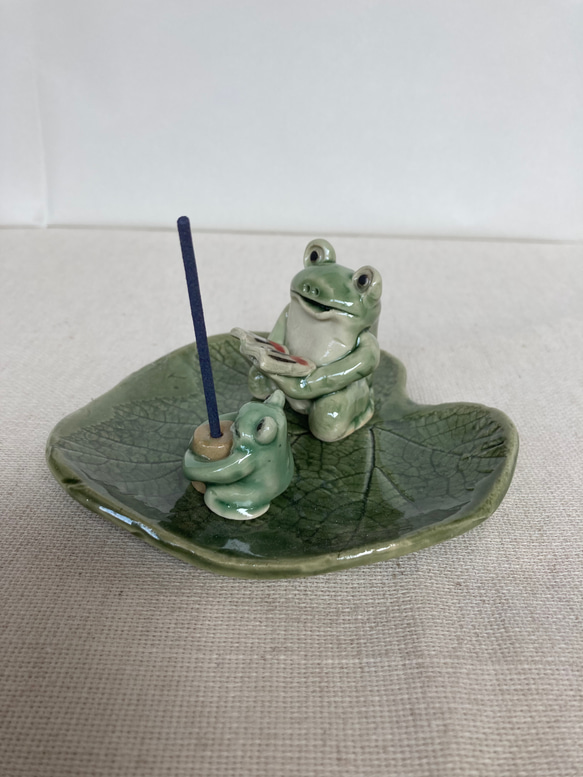 陶器　親子カエルのお香立て(2) 3枚目の画像