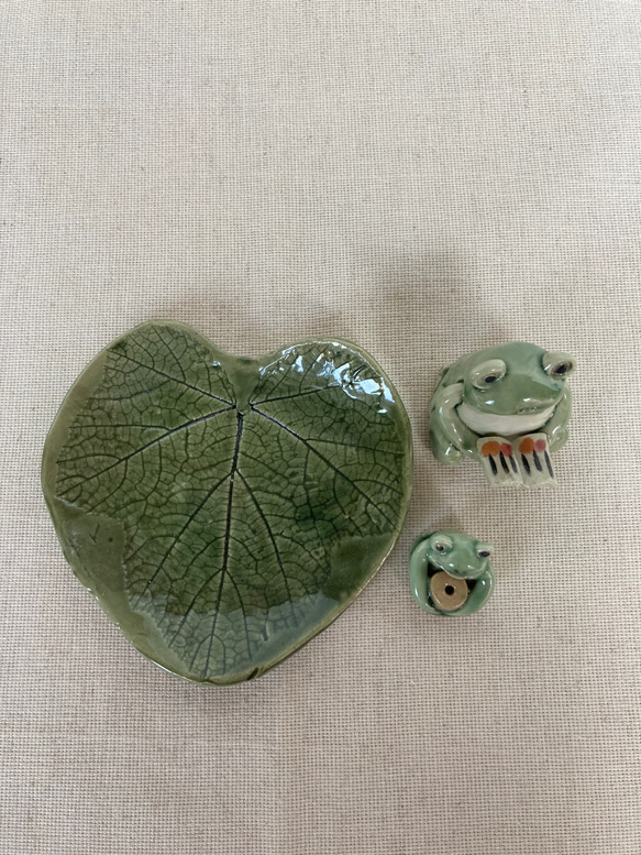 陶器　親子カエルのお香立て(2) 6枚目の画像