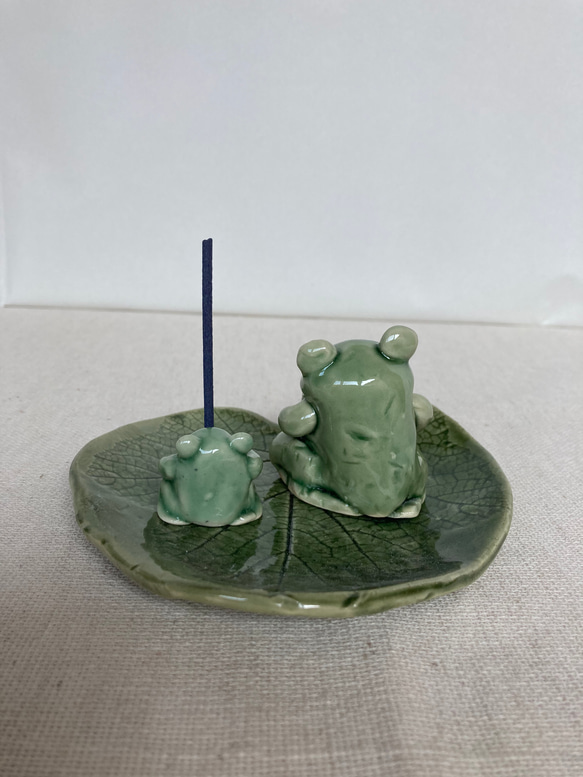 陶器　親子カエルのお香立て(2) 8枚目の画像