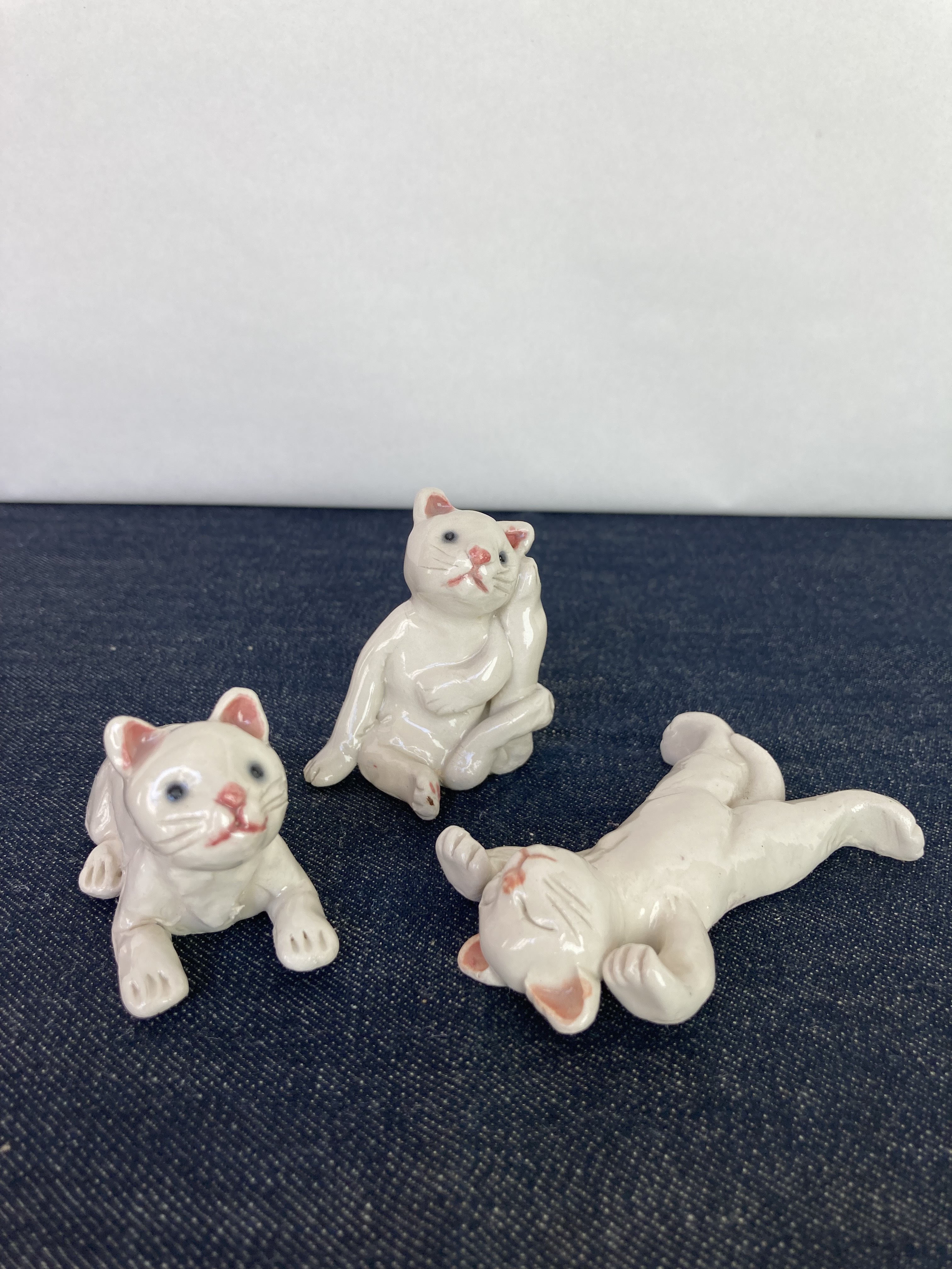 だいちゃん　猫と女の子の陶器置物セット 陶器 癒し猫ちゃん 3匹セット(1) その他置物 ますほ 通販