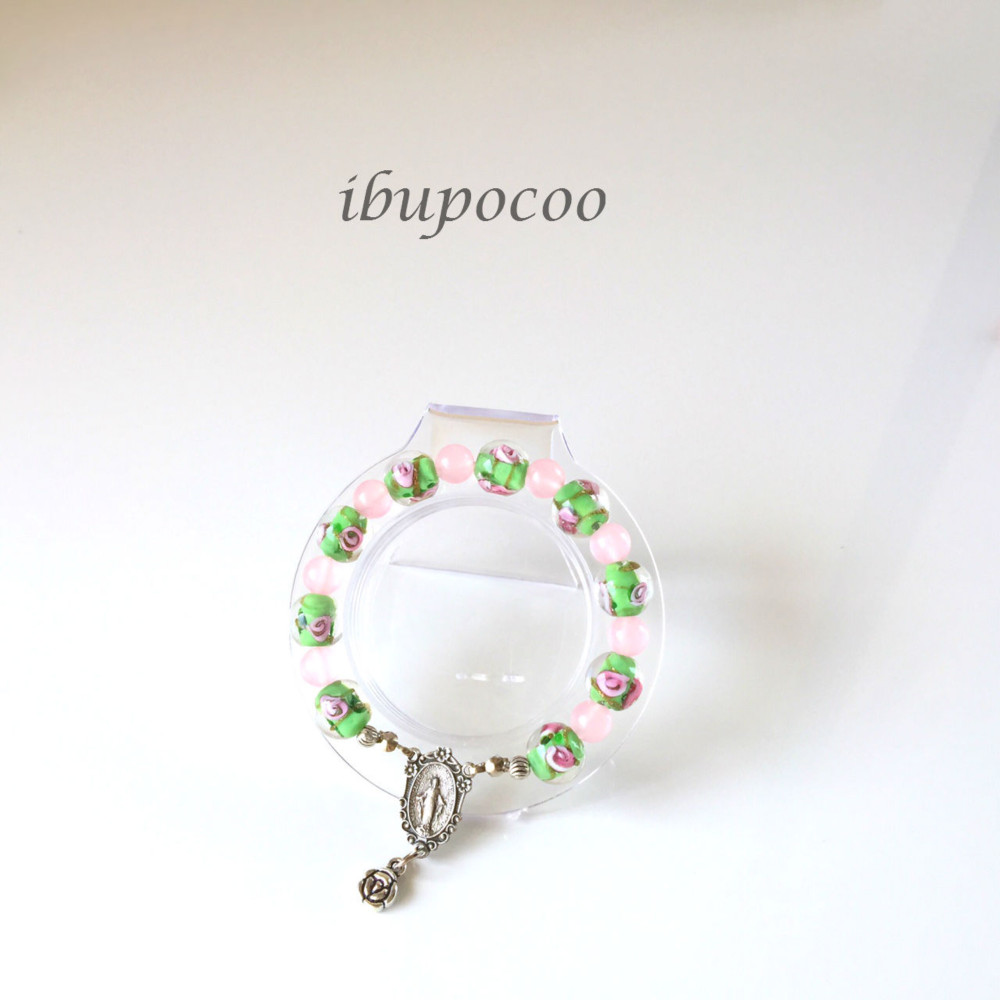 マリア様の花園　　*不思議のメダイとバラとローズクォーツ