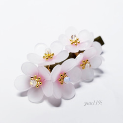 ＊梅の花のヘアクリップ＊ 1枚目の画像