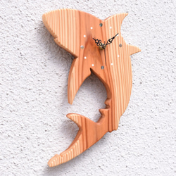 【海の生き物シリーズ】掛時計『サメ』【智頭杉】 1枚目の画像