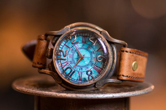 青サビの色で海の青を表現した手作りの腕時計(Patrice Ocean・受注生産品) 1枚目の画像