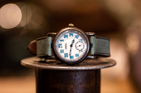 ヴィンテージ感とポップさのある腕時計(Miles SS/店頭在庫品) 2枚目の画像