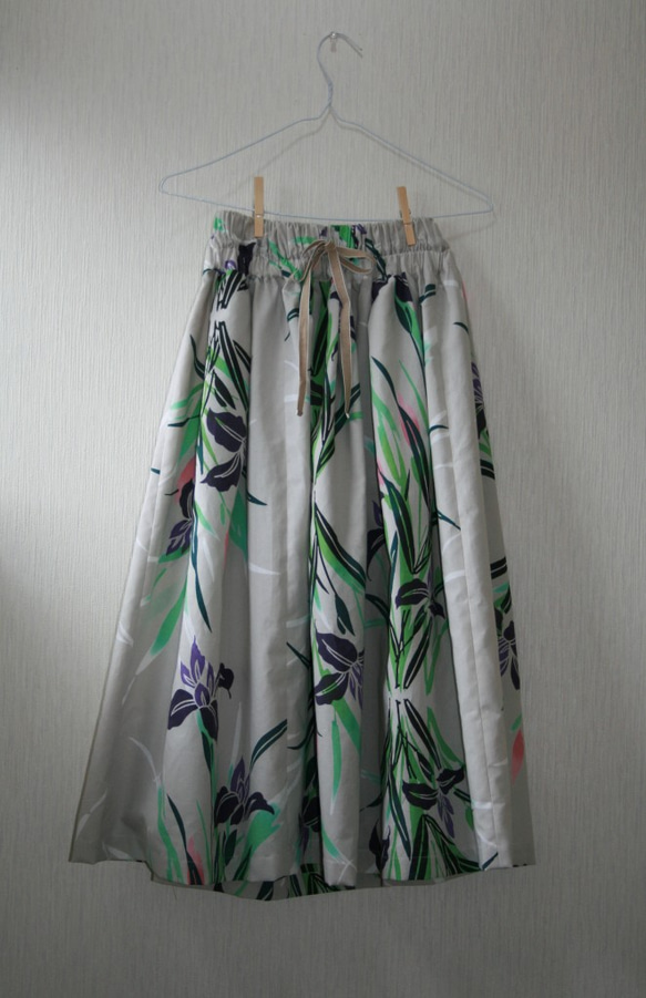 浴衣地　菖蒲模様　タックゴムスカート　Ｆサイズ 1枚目の画像
