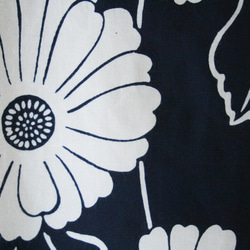 浴衣地　紺　菊模様　ゆったり袖のブラウス　Ｌサイズ 8枚目の画像