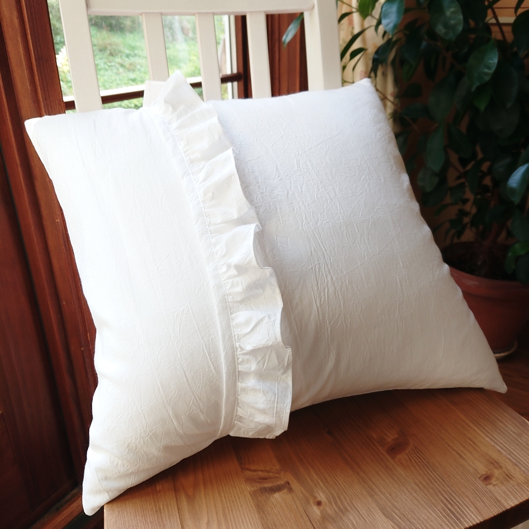 ホワイトコットン♪フリル付きクッションカバー 45cm×45cm クッション