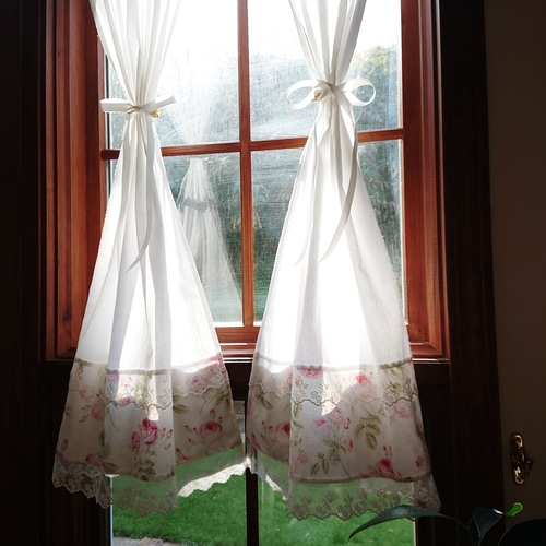 ホワイトコットン♪両開きフリルカフェカーテン♡︎サテンリボン