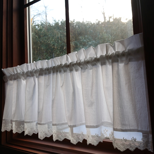 ホワイトコットンリボン付きカフェカーテン