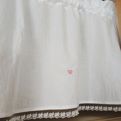 ホワイトコットン♪プチハート♡の刺繍カフェカーテン 55cm×38cm 4枚目の画像