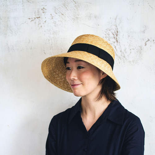 ステラ Stella 麦わら帽子 つば広 女優帽 ブラックリボン 小さい