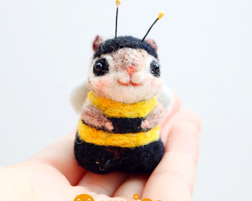 羊毛フェルト パピヨン 日光浴 蛙 温泉 蜜蜂 専用 ぴよりんこ🐣 on X: 