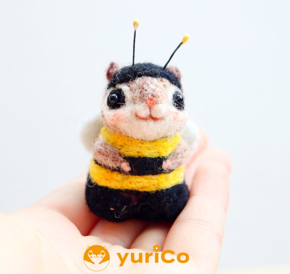 羊毛フェルト yuki 受注後製作・羊毛フェルト】ミニウサギ 羊毛フェルト ひつじの