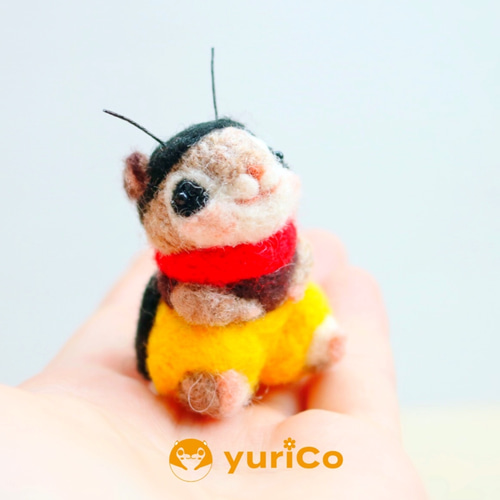 羊毛フェルト パピヨン 日光浴 蛙 温泉 蜜蜂 専用 手芸キットセール】羊毛フェルトキット 『かわいい森のどうぶつ