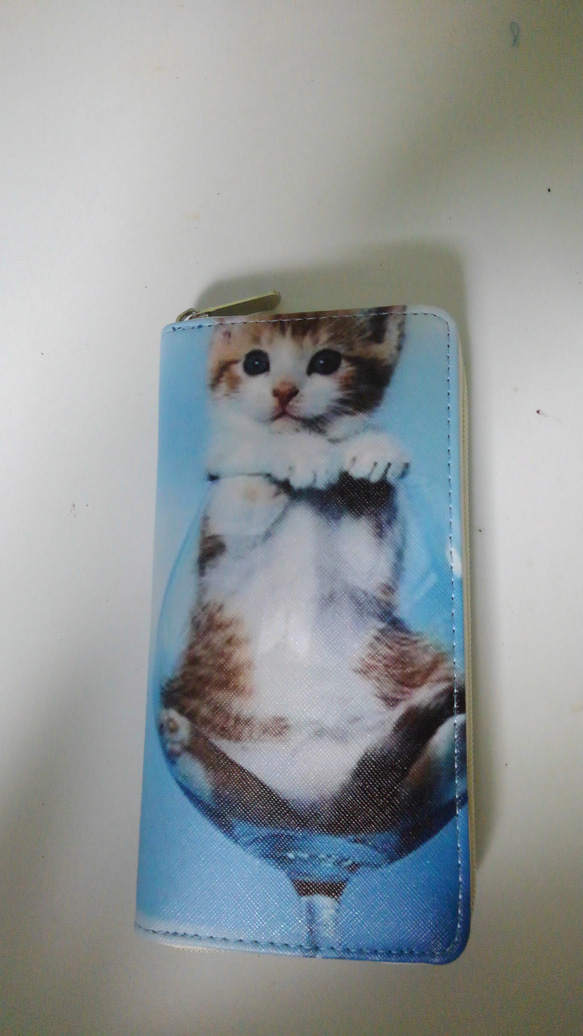 一週間だけの特価品 送料無料 子猫の長財布 1枚目の画像