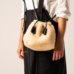 フェルト、羊毛 ショルダーバッグ の人気通販｜Creema(クリーマ