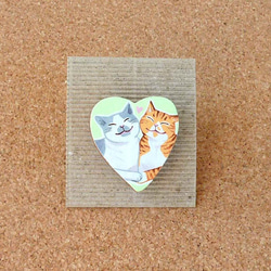 手描きブローチ/仲良し猫B 1枚目の画像