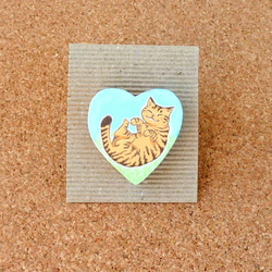 手描きブローチ/ごろりん猫茶トラB 1枚目の画像