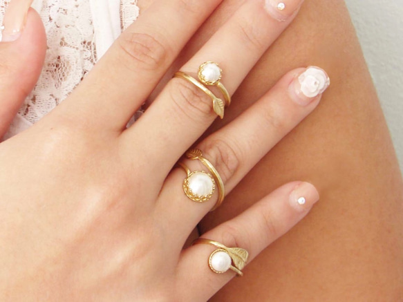 Gold Vine & Pearl Ring ~ 金の蔓と葉と真珠のリング 5枚目の画像