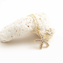 Little Gold Starfish ~ 小さなスターフィッシュのネックレス 2枚目の画像