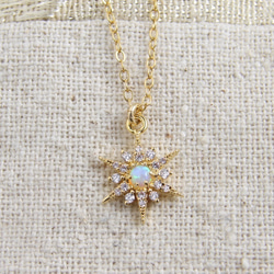 オパールムーンネックレス ~ 14K gf ~ Opal Crescent Necklace 4枚目の画像