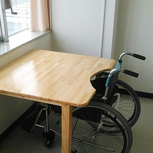 車いす専用テーブル（足つき）カットアウト 机・デスク alegria 通販 