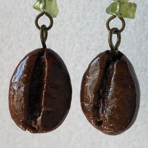 本物コーヒー豆とペリドットのピアス　Kona Kope Big Island 2 3枚目の画像