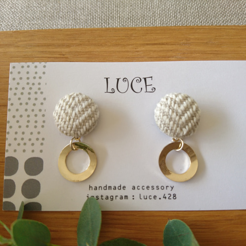 日本未入荷 刺繍入りレザーピアスMINI-PAPAYE☆Gaelle QUEMENEUR 日本未入荷 刺繍入りレザーピアスMINI-PAPAYE☆Gaelle QUEMENEUR