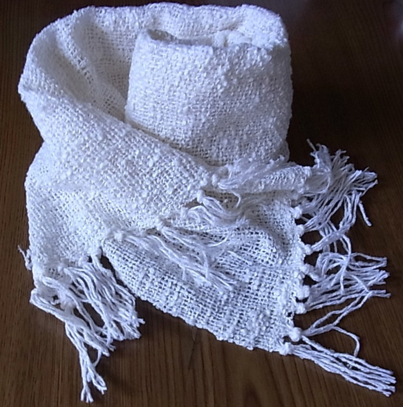 手織りさわやか真白マフラー 1枚目の画像