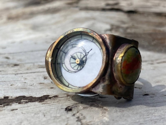 天然石と時計の指輪【ユナカイト】 1枚目の画像