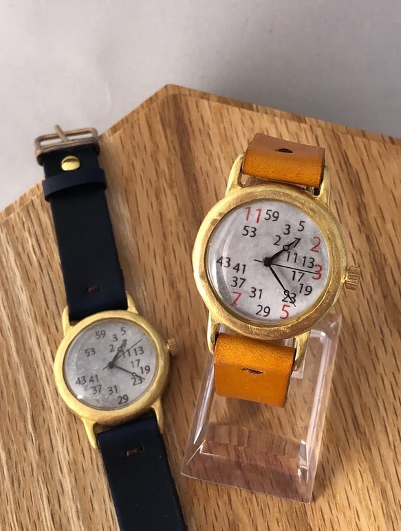 不等間隔時間腕時計「素数時間計」 1枚目の画像