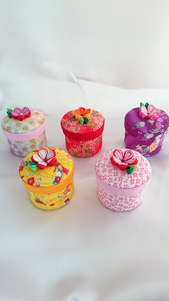 つまみ細工小物 お月見うさぎ S1 十五夜 中秋の名月 小物インテリア ちりめん