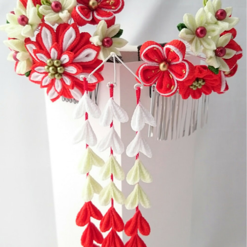 再販：つまみ細工の髪飾り ～かんざし～ 《赤系》 3個セット かんざし