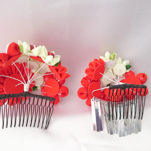 再販：つまみ細工の髪飾り ～かんざし～ 《赤系》 3個セット