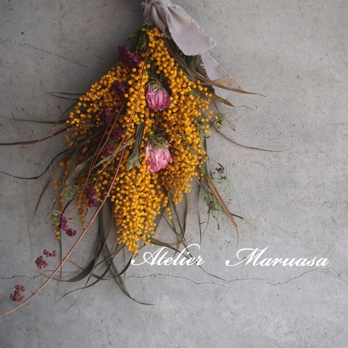 ミモザとラナンキュラスのスワッグ(ドライフラワー) ドライ