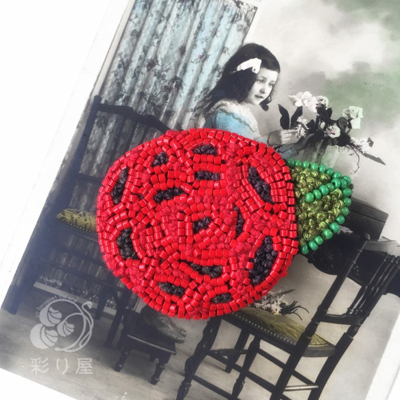 薔薇のブローチ（赤） 1枚目の画像
