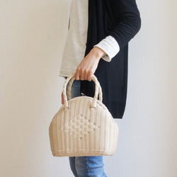 basket bag - round（ivory） 第5張的照片