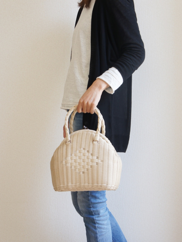 basket bag - round（ivory） 第5張的照片