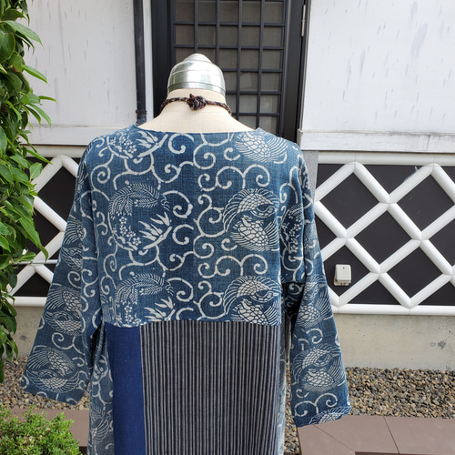 着物リメイク 古布 手作り 鶴と亀の型染めと縞 ワンピース