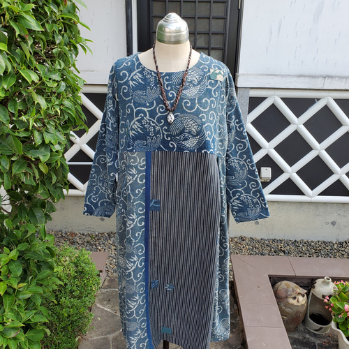 着物リメイク 古布 手作り 鶴と亀の型染めと縞 ワンピース ワンピース  