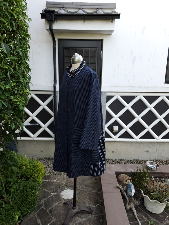 着物リメイク　ハンドメイド　綿　地厚の縞　後ろリボン上着 3枚目の画像