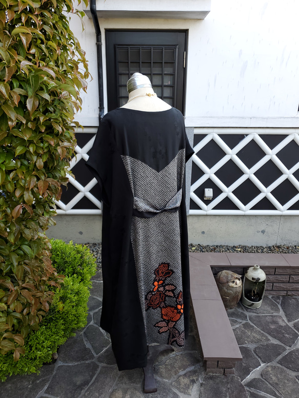 着物リメイク　ハンドメイド　素敵な柄　絞りの羽織　リメイク　ワンピース　 8枚目の画像