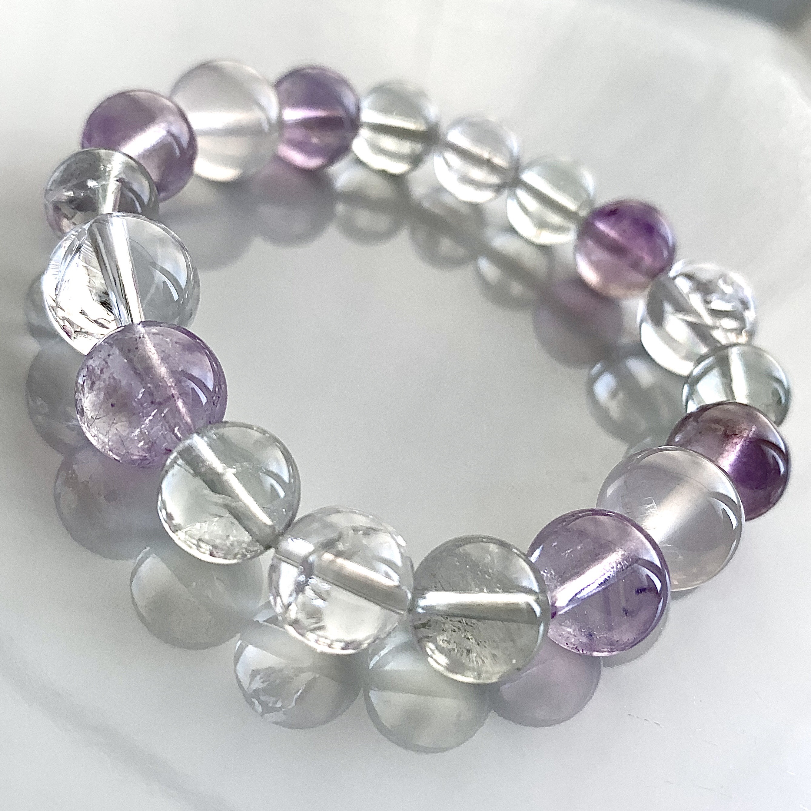 メタモルフォーゼス・虹入りアイリスクォーツ・ファントムアメジスト・グリーンアメジストのブレスレット-B