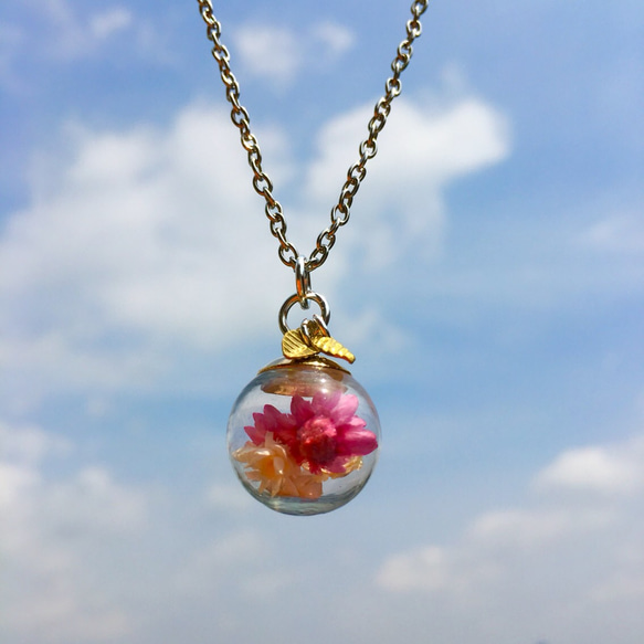 オーダー受注☆お花が詰まったガラスドームのネックレス☆ピンク系  