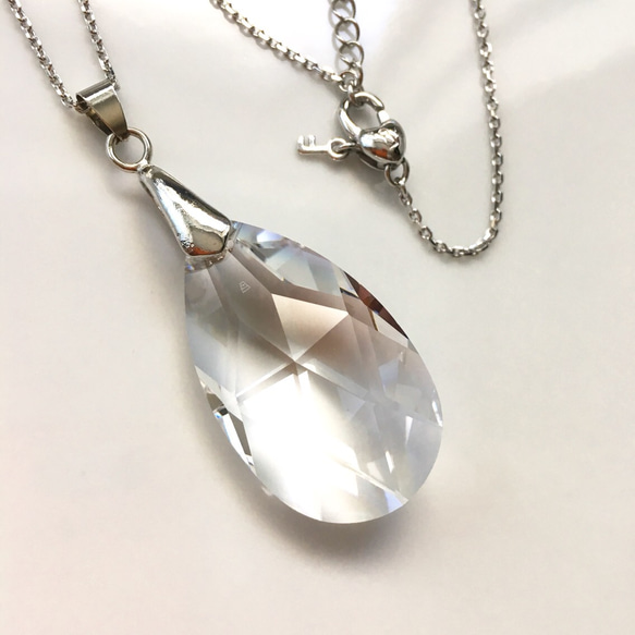 スワロフスキー ネックレス美品